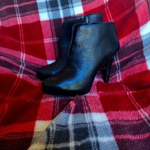 Black Jessica Simpson booties